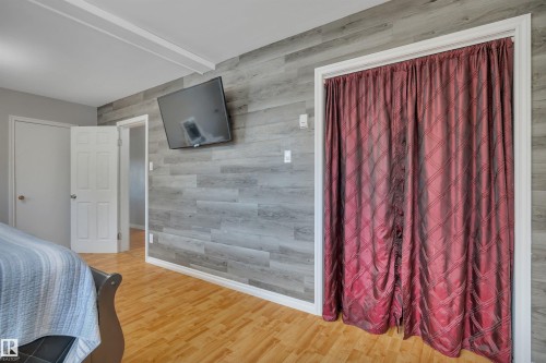 5116 47 Avenue, Leduc, AB - Indoor