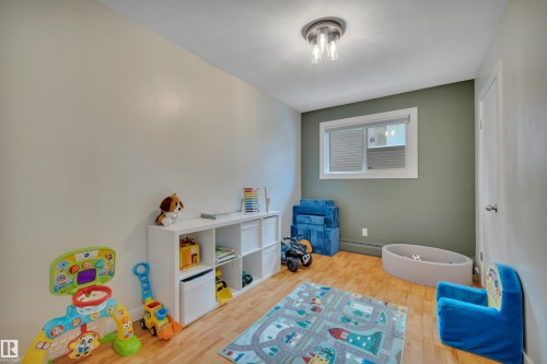 5116 47 Avenue, Leduc, AB - Indoor