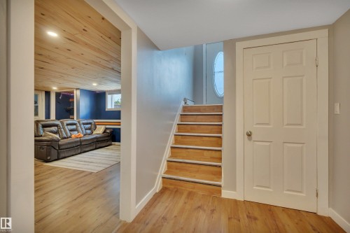 5116 47 Avenue, Leduc, AB - Indoor Photo Showing Other Room