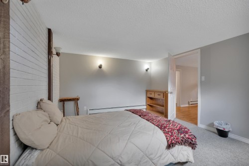 5116 47 Avenue, Leduc, AB - Indoor Photo Showing Bedroom