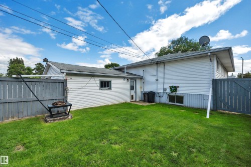 5116 47 Avenue, Leduc, AB - Outdoor