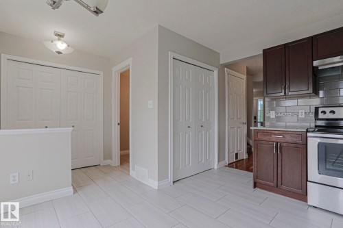 4 Landsdowne Drive, Spruce Grove, AB 