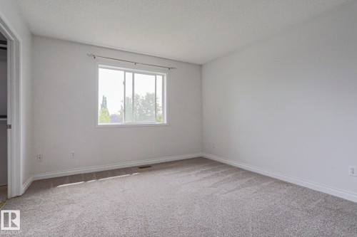 4 Landsdowne Drive, Spruce Grove, AB 