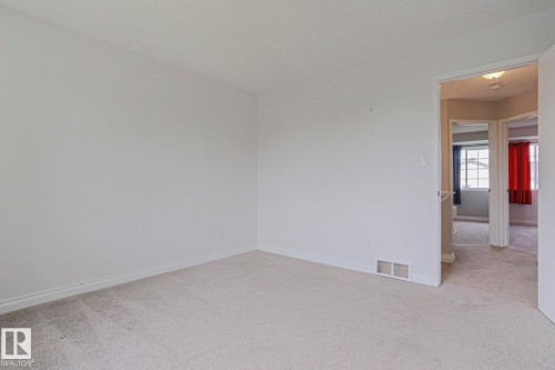 4 Landsdowne Drive, Spruce Grove, AB 