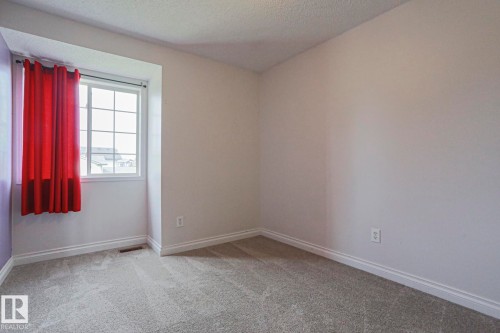 4 Landsdowne Drive, Spruce Grove, AB 