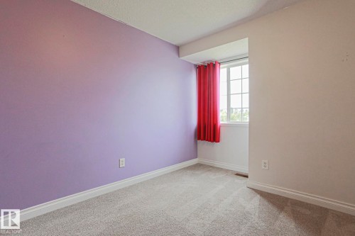 4 Landsdowne Drive, Spruce Grove, AB 