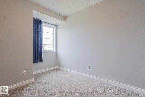 4 Landsdowne Drive, Spruce Grove, AB 