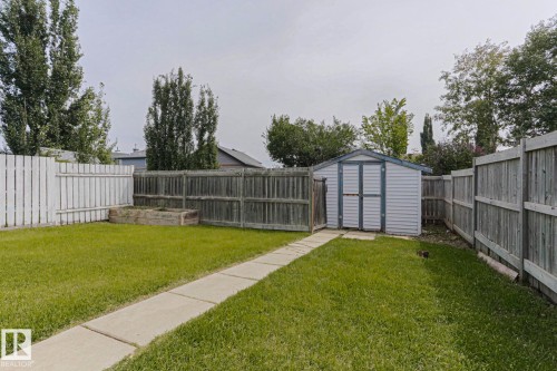4 Landsdowne Drive, Spruce Grove, AB 