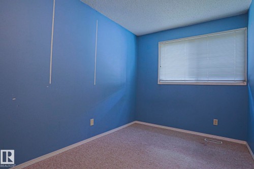 Additional content - #45 1651 46 St Nw, Edmonton, AB - Indoor Photo Showing Other Room