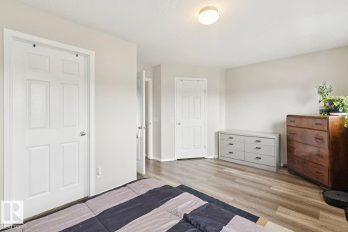 #22 230 Edwards Dr Sw, Edmonton, AB - Indoor Photo Showing Bedroom