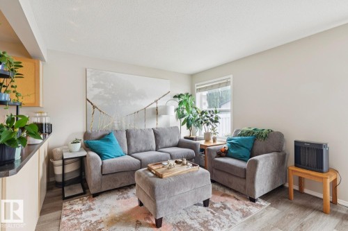 #22 230 Edwards Dr Sw, Edmonton, AB - Indoor Photo Showing Living Room