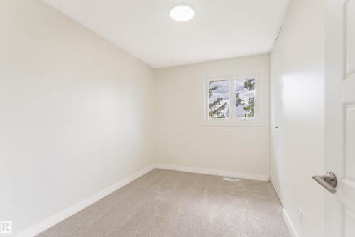 224 Callingwood Two Two Nw, Edmonton, AB - Indoor Photo Showing Other Room