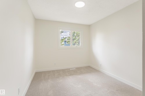 224 Callingwood Two Two Nw, Edmonton, AB - Indoor Photo Showing Other Room
