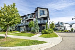 1119 KESWICK Drive SW  Edmonton, AB T6W 4B6