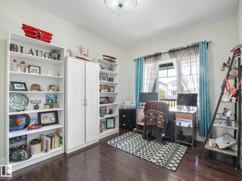 30 Shorewood Crescent, Leduc, AB - Indoor Photo Showing Office