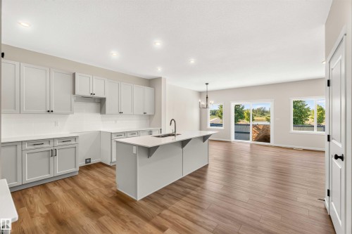 1914 Westerra Lane, Stony Plain, AB - Indoor Photo Showing Kitchen With Upgraded Kitchen