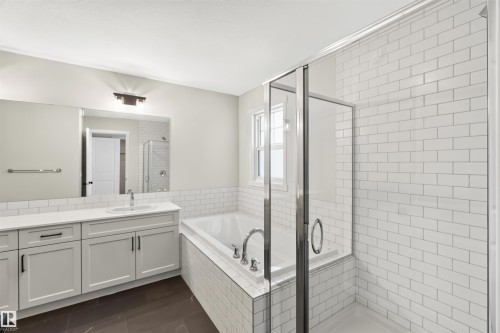 1914 Westerra Lane, Stony Plain, AB - Indoor Photo Showing Bathroom