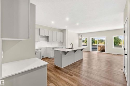 1914 Westerra Lane, Stony Plain, AB - Indoor Photo Showing Kitchen