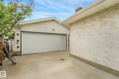 11415 149 Avenue Nw, Edmonton, AB - Outdoor With Exterior