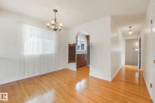 11415 149 Avenue Nw, Edmonton, AB - Indoor Photo Showing Other Room