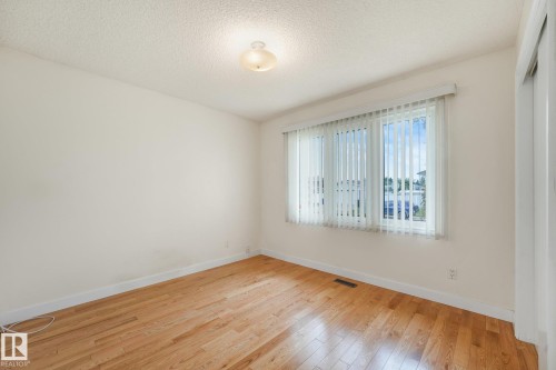 11415 149 Avenue Nw, Edmonton, AB - Indoor Photo Showing Other Room