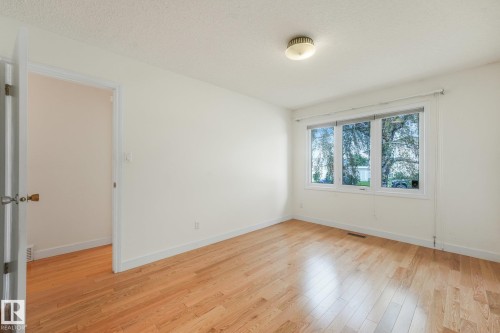 11415 149 Avenue Nw, Edmonton, AB - Indoor Photo Showing Other Room