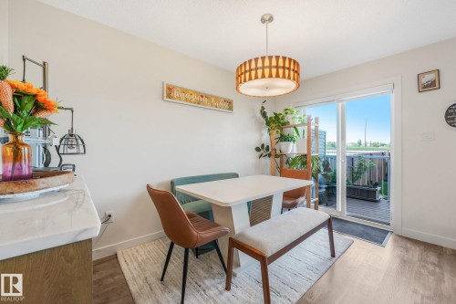 30 Ebbers Close Nw, Edmonton, AB - Indoor Photo Showing Dining Room