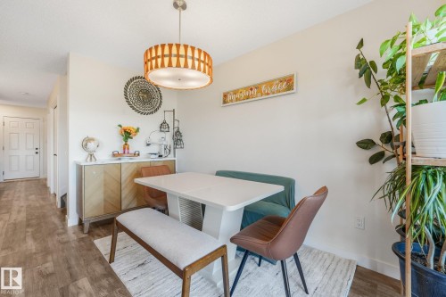 30 Ebbers Close Nw, Edmonton, AB - Indoor Photo Showing Dining Room