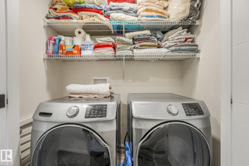 30 Ebbers Close Nw, Edmonton, AB - Indoor Photo Showing Laundry Room