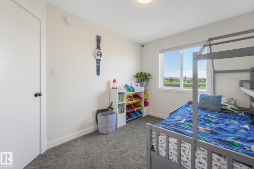 30 Ebbers Close Nw, Edmonton, AB - Indoor Photo Showing Bedroom