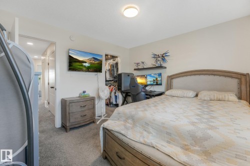 30 Ebbers Close Nw, Edmonton, AB - Indoor Photo Showing Bedroom