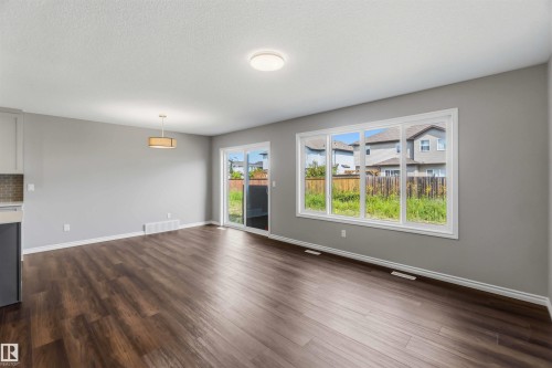 1188 South Creek Wynd, Stony Plain, AB - Indoor