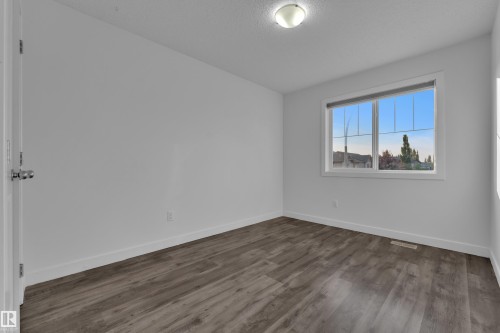 73 Hartwick Loop, Spruce Grove, AB - Indoor Photo Showing Other Room