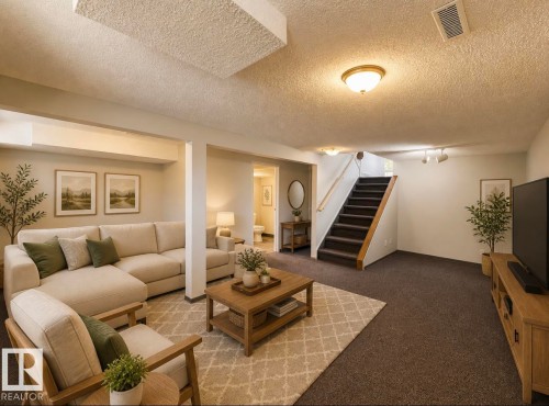 8516 190 Street Nw, Edmonton, AB - Indoor Photo Showing Living Room