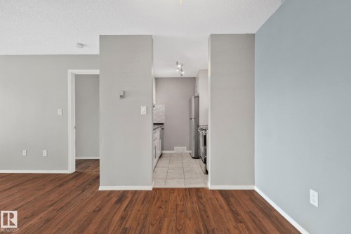 #210 2508 50 St Nw, Edmonton, AB - Indoor Photo Showing Other Room
