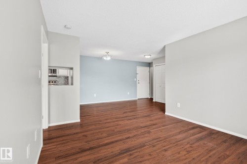 #210 2508 50 St Nw, Edmonton, AB - Indoor Photo Showing Other Room