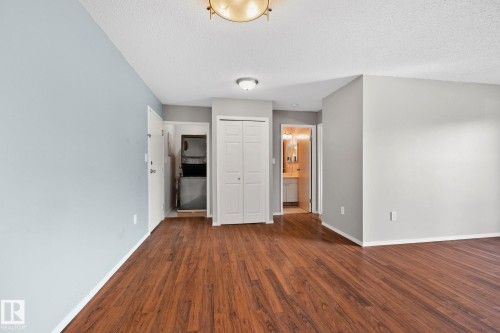 #210 2508 50 St Nw, Edmonton, AB - Indoor Photo Showing Other Room
