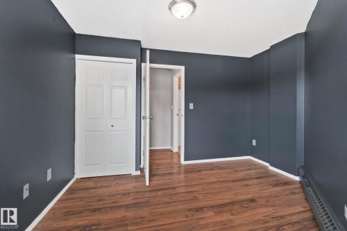 #210 2508 50 St Nw, Edmonton, AB - Indoor Photo Showing Other Room