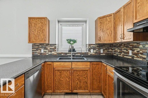 10 Oakridge Drive, St. Albert, AB - Indoor Photo Showing Kitchen With Double Sink