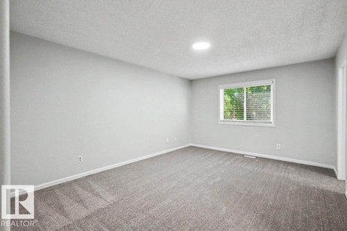 10 Oakridge Drive, St. Albert, AB - Indoor Photo Showing Other Room