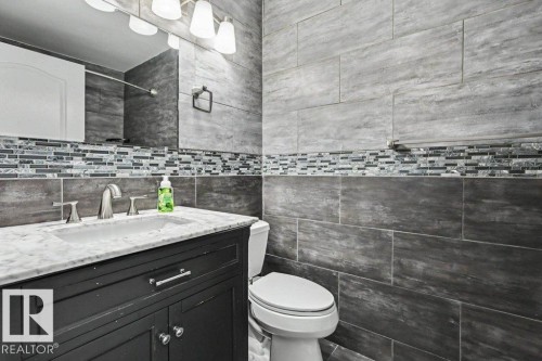 10 Oakridge Drive, St. Albert, AB - Indoor Photo Showing Bathroom