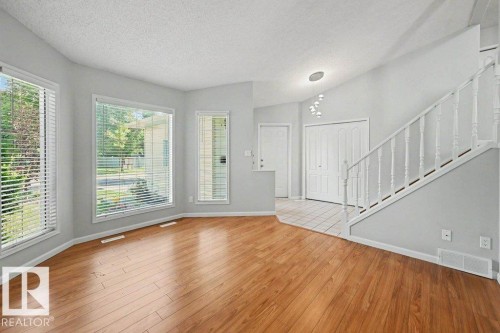 10 Oakridge Drive, St. Albert, AB - Indoor Photo Showing Other Room