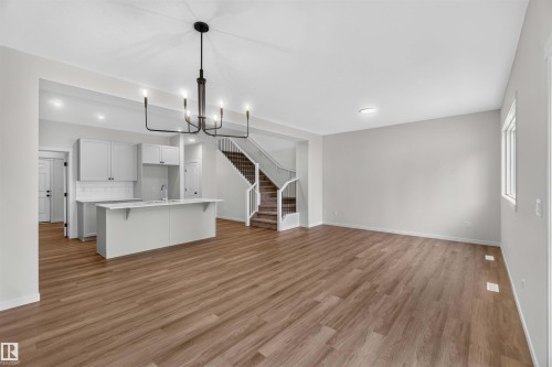 5 Emerson Landing, Spruce Grove, AB - Indoor Photo Showing Kitchen