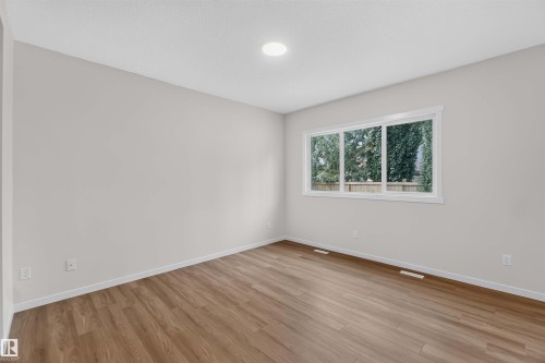 5 Emerson Landing, Spruce Grove, AB - Indoor Photo Showing Other Room
