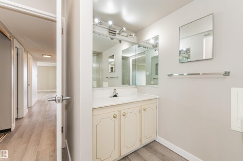 #1806 12303 Jasper Av Nw, Edmonton, AB - Indoor Photo Showing Bathroom