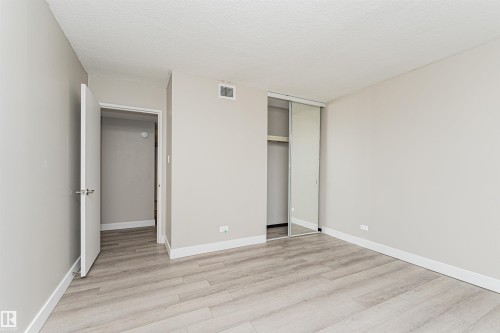 #1806 12303 Jasper Av Nw, Edmonton, AB - Indoor Photo Showing Other Room