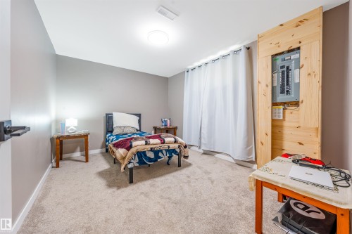 37 Birchmont Crescent, Leduc, AB - Indoor Photo Showing Bedroom