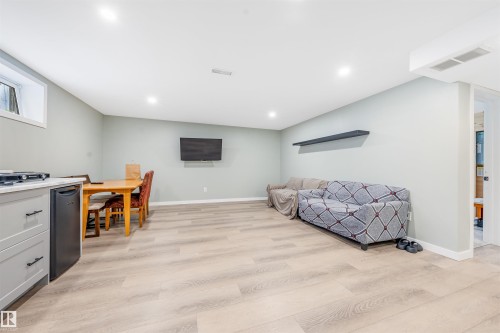 37 Birchmont Crescent, Leduc, AB - Indoor