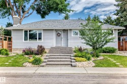16406 87a Avenue NW  Edmonton, AB T5R 4H9