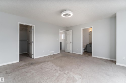 6484 King Wynd Sw, Edmonton, AB - Indoor Photo Showing Other Room